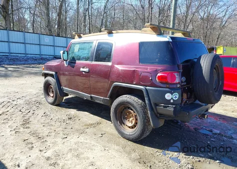 2007 Toyota Fj Cruiser z USA, uszkodzony, nr VIN JTEBU11F470089860